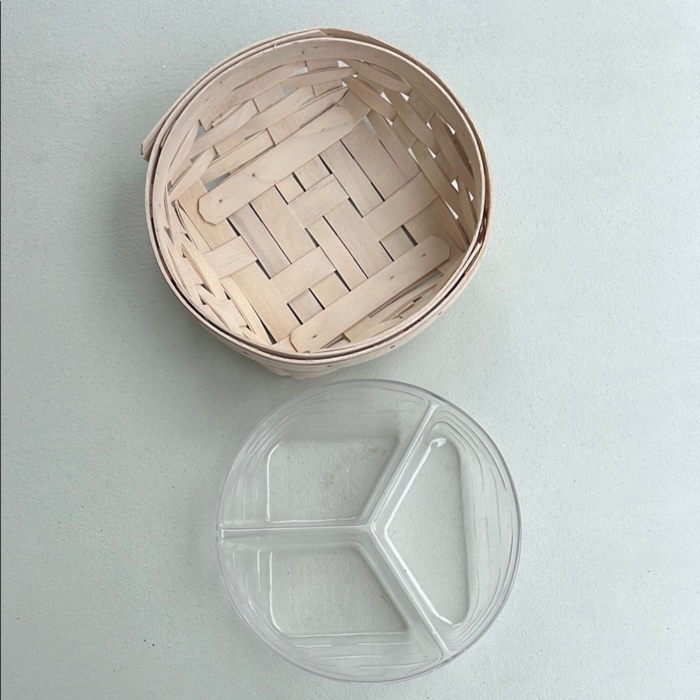 Longaberger Handwoven Basket with Clear Divider - Picture 4 of 4